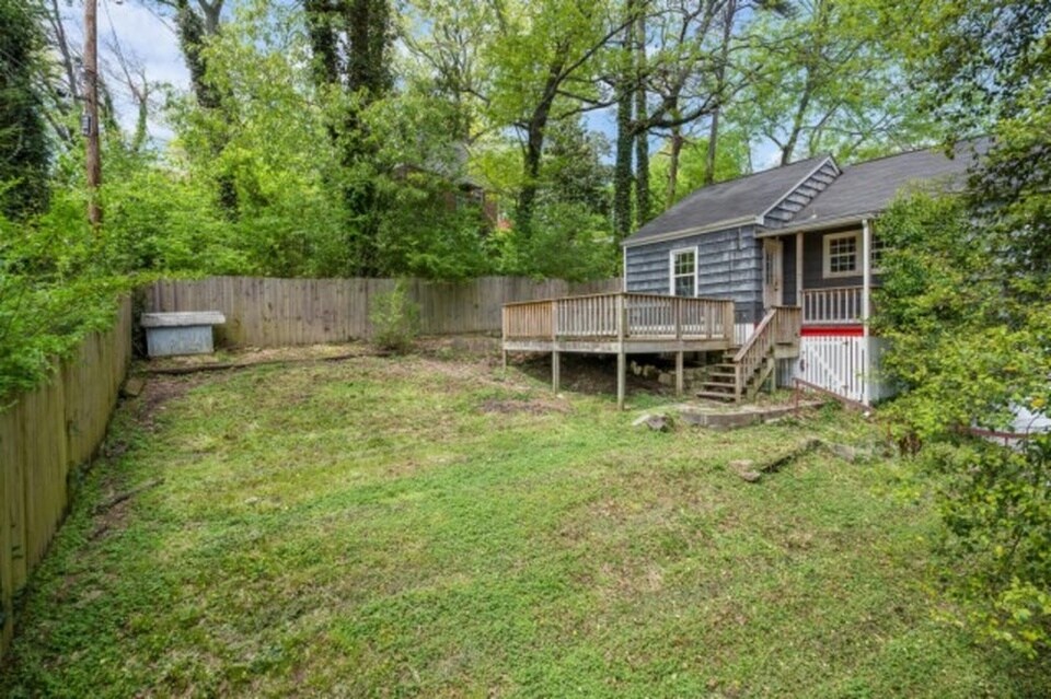 Building Photo - 3530 Dell Trail