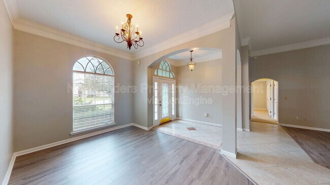 Building Photo - 11861 Lake Fern Dr