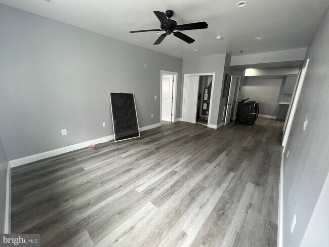 Building Photo - 1611-15 Ridge Ave