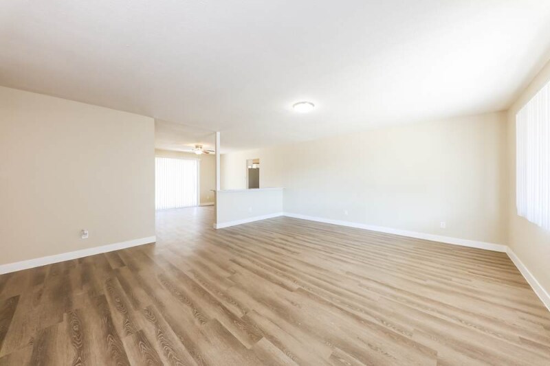Building Photo - 4908 W Catalina Dr