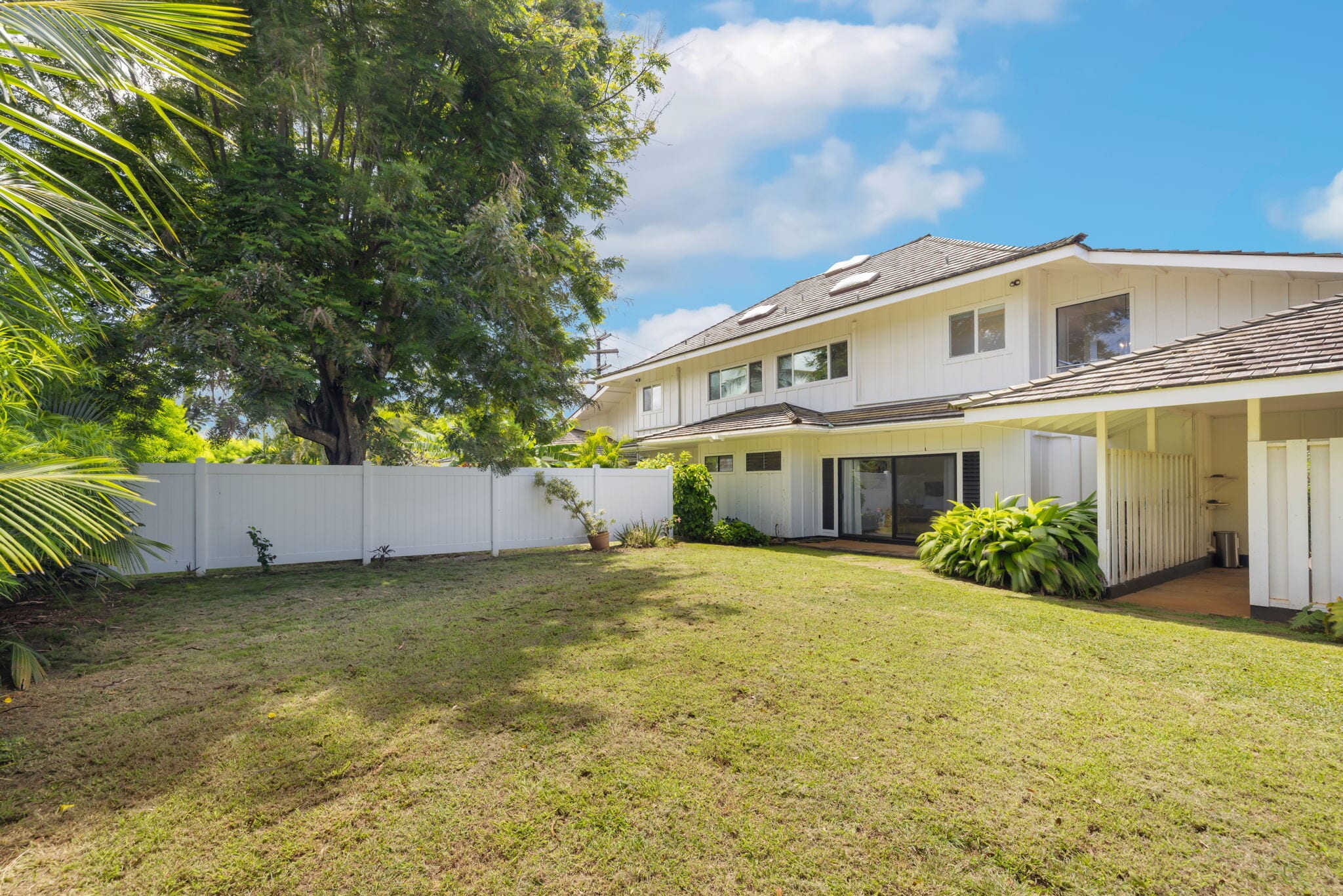 Building Photo - 2020 Pahoehoe St