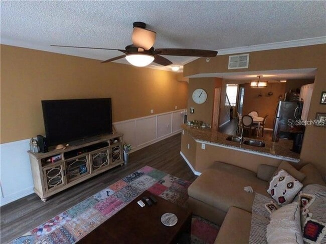 Building Photo - 5450 Bentgrass Dr