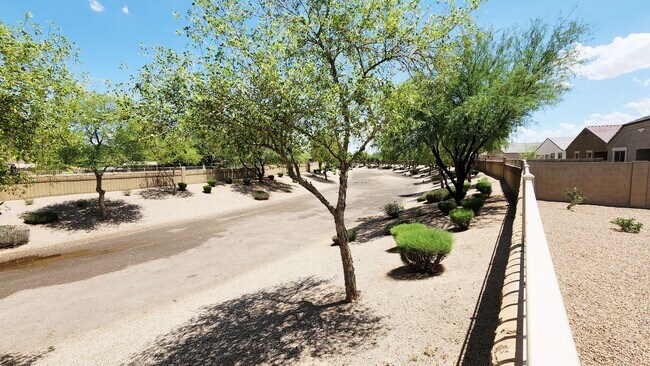 Building Photo - 3 bed in Casa Grande!