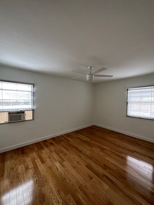 Bedroom 2 - 2357 Griffith Park Blvd