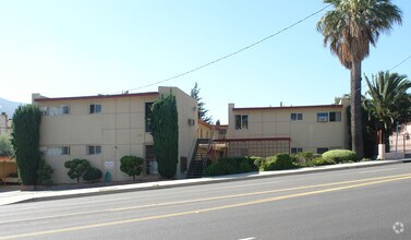 Building Photo - 4133 La Crescenta Ave
