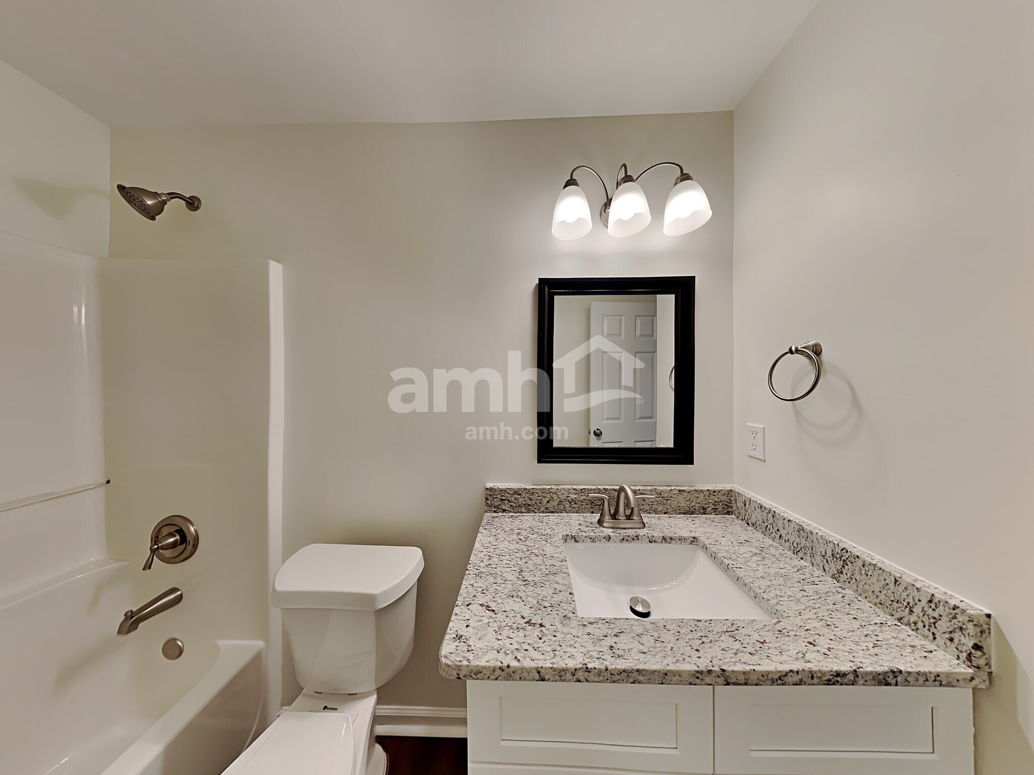 Building Photo - 408 Fairlawn Dr