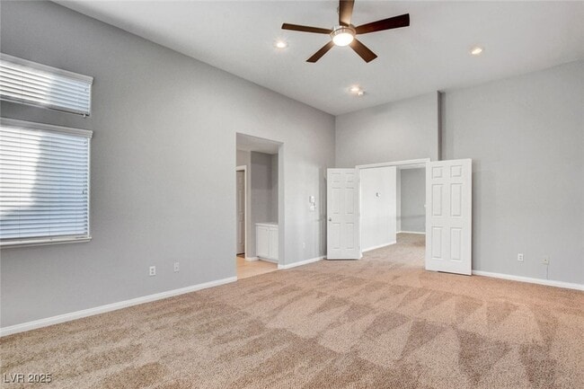 Building Photo - 5643 Almocita Ct