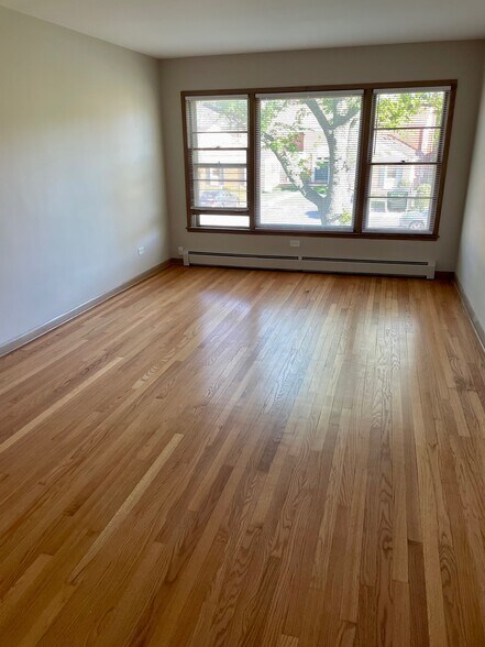 Building Photo - 1334 Woodview Ln