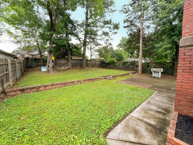 Building Photo - 12623 Farnell Dr