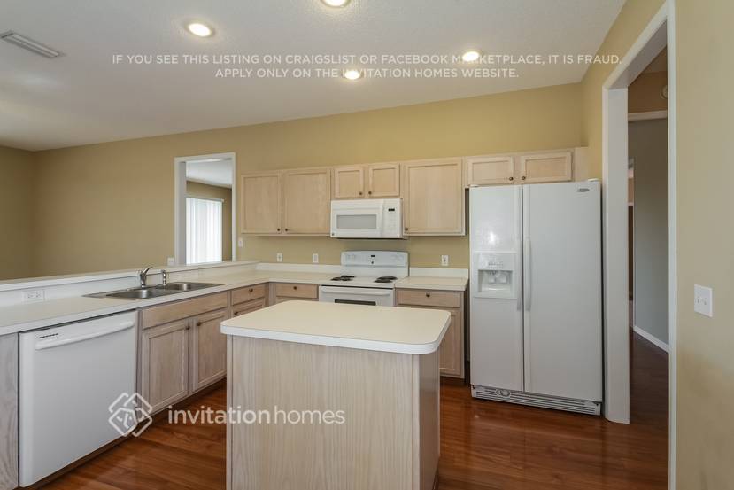 Building Photo - 362 Fareham Dr