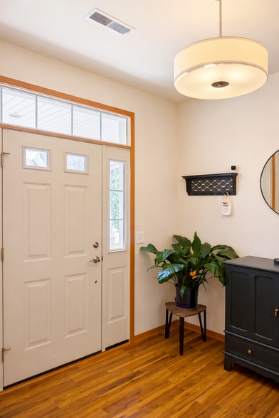 Building Photo - 4878 Innovation Dr