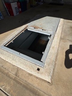 Building Photo - 929 NE 28th St