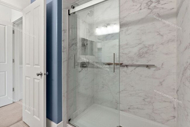 Building Photo - Picturesque 2 Bedroom 2.5 Bathroom Townhou...