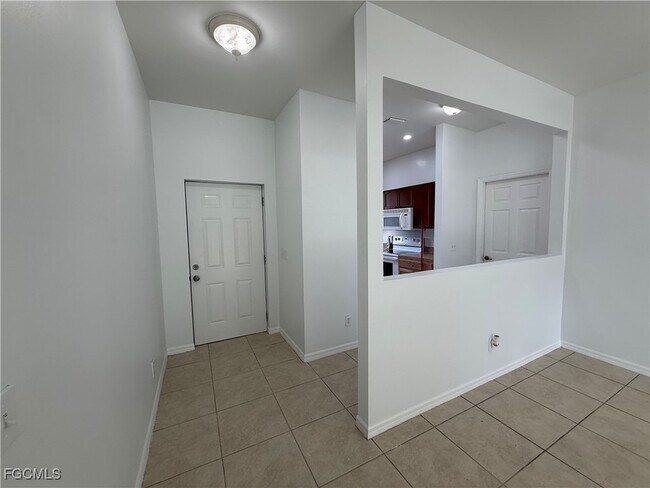 Building Photo - 3969 Sunset Rd