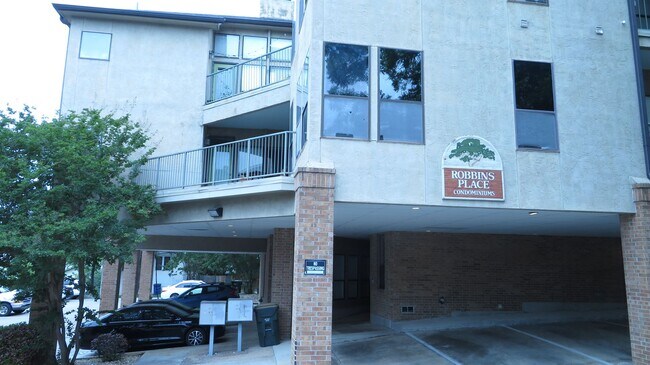 Building Photo - ROBBINS PLACE 202
