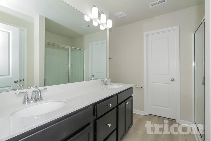 Building Photo - 106 Spring Knoll Dr