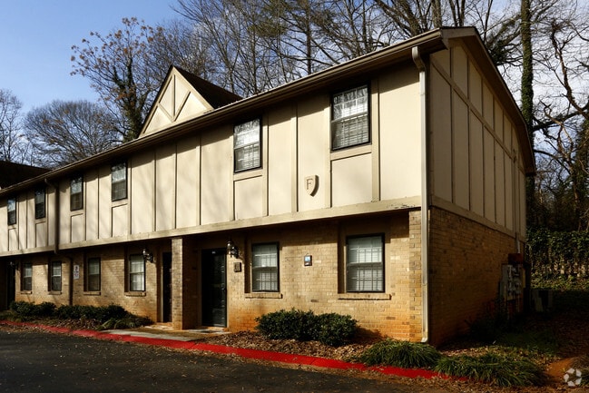 Building Photo - Stone Mountain Townhomes