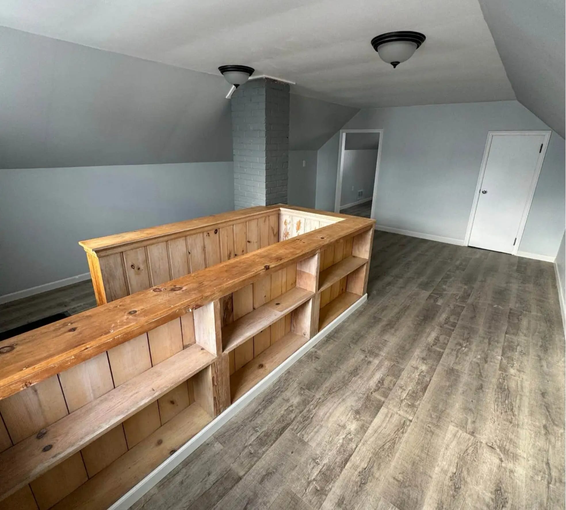 Building Photo - 1006 N 1st Ave