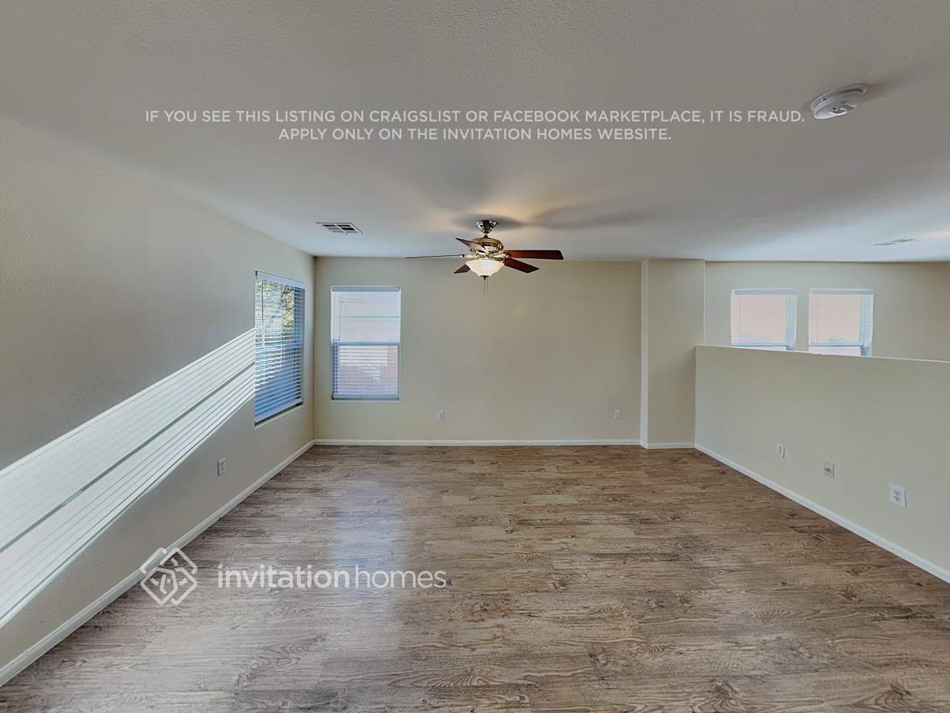 Building Photo - 3328 Famiglia Dr