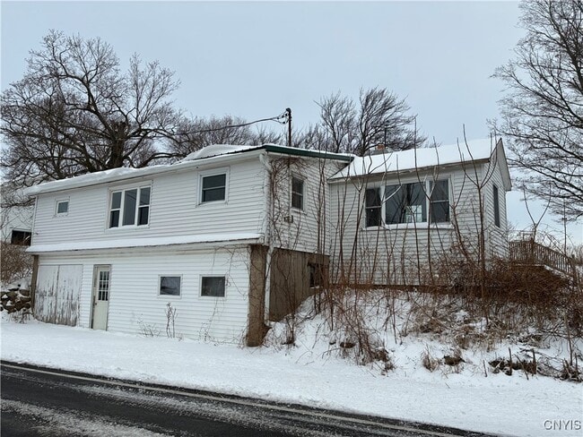 Building Photo - 7470 Perry Rd