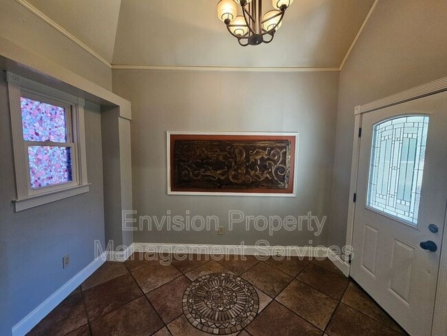 Building Photo - 1761 Monroe Dr NE