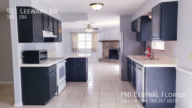Building Photo - 931 Leeward Dr