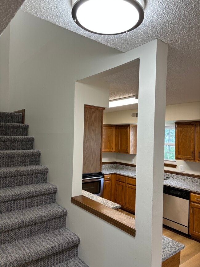 Building Photo - 1329 East 21st terrace