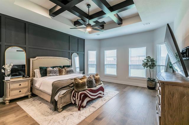 Building Photo - 2104 Palafox Dr