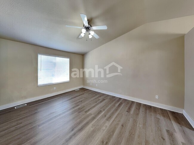 Building Photo - 617 S 375 W