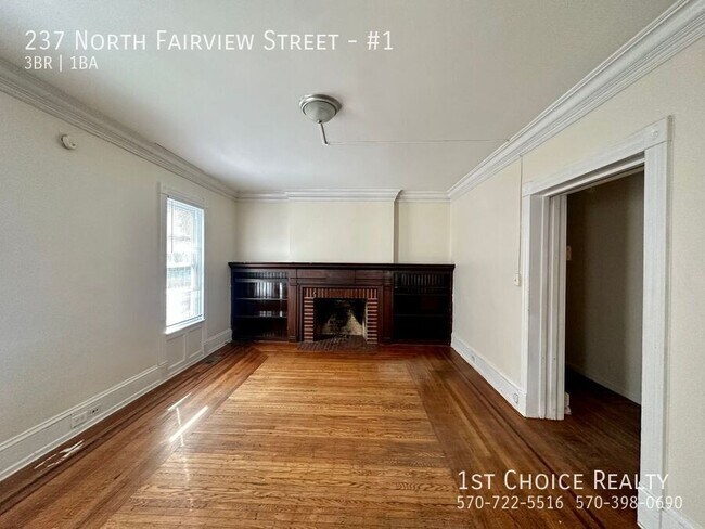 Building Photo - 237 N Fairview St