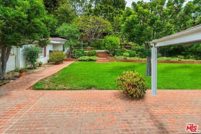 Building Photo - 146 N Gunston Dr
