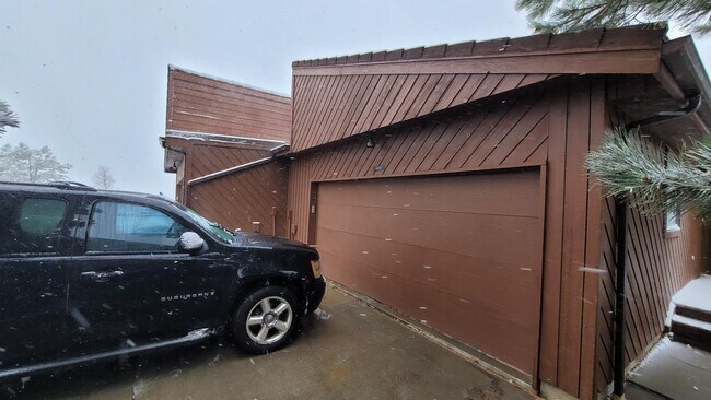 Building Photo - 4555 Sentinel Rock Terrace