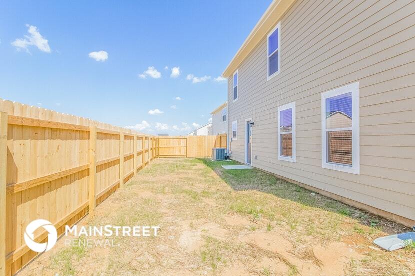 Building Photo - 3321 Marichal Dr