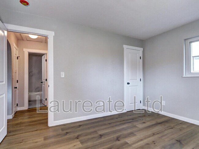 Building Photo - 3033 Leyden St