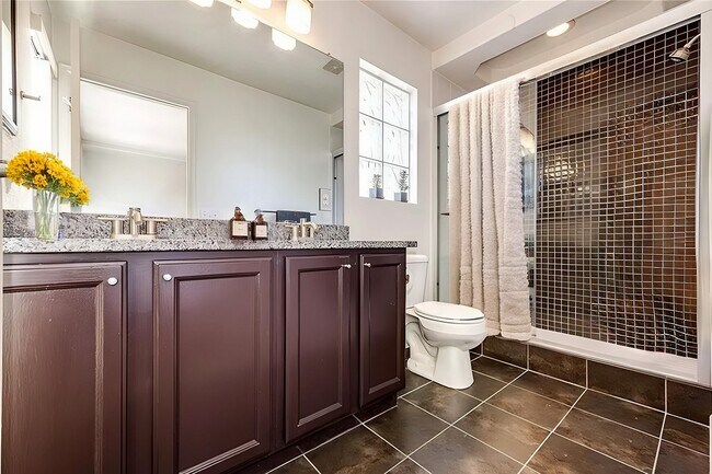 Master Bath - 1237 Laurenwood Way