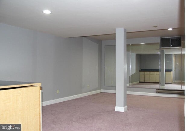 Building Photo - 88 Highpoint Dr
