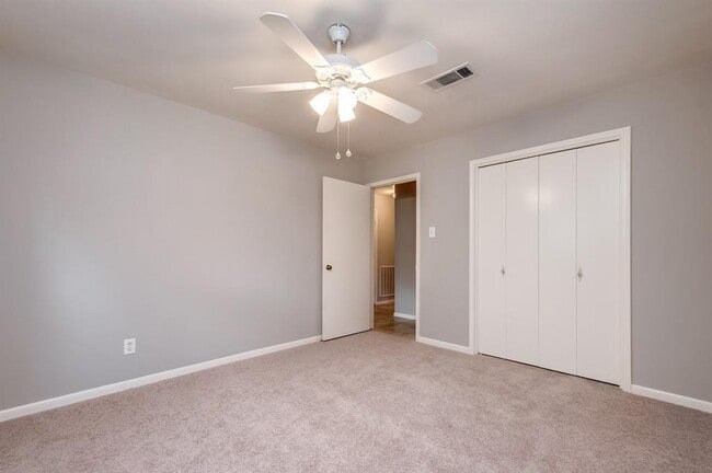 Building Photo - 810 Borden St