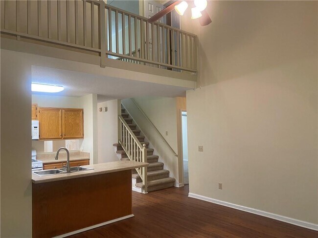 Building Photo - 114 Spring Creek Ct