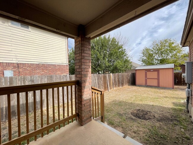 Building Photo - Single Family Home For Rent