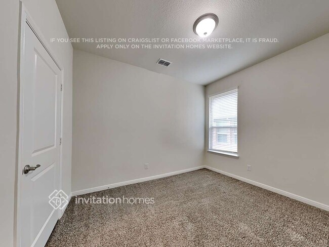 Building Photo - 146 Wagon Mound Dr