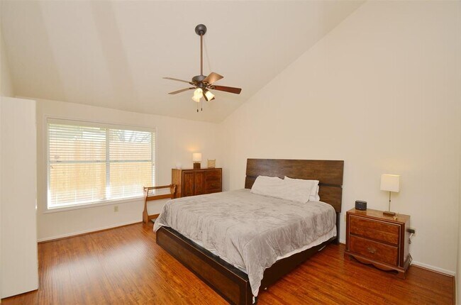 Building Photo - 3307 Long Hollow Ct