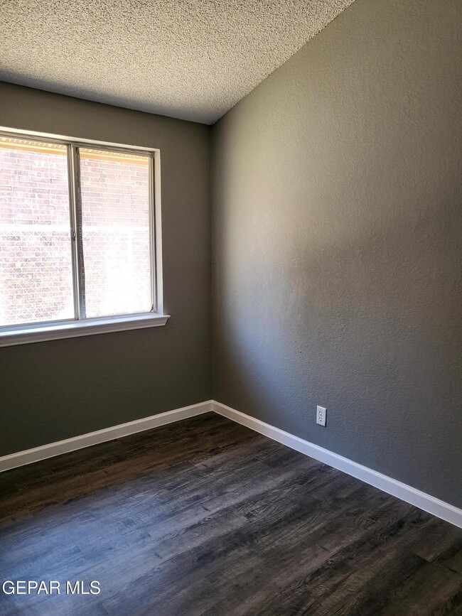 Building Photo - 11825 Lewis Lee Ct