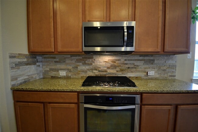 Building Photo - 24610 Windmill Canyon Ln