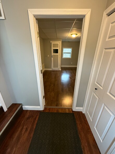 Building Photo - 25 Parkway N