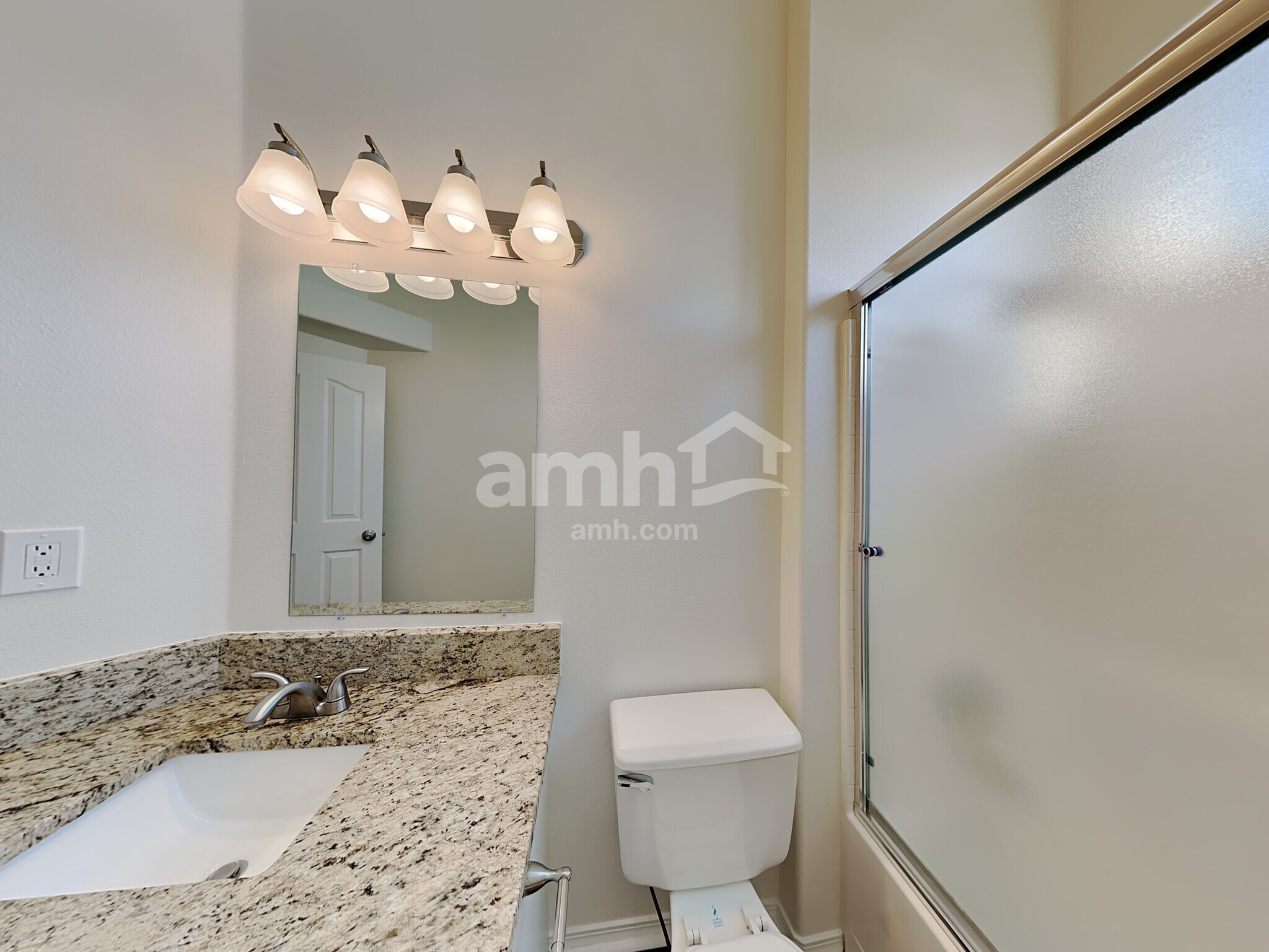 Building Photo - 956 W State St