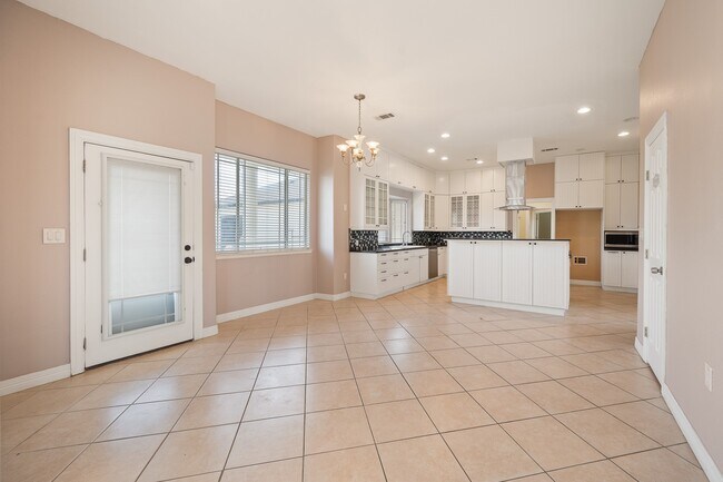 Building Photo - 13819 Lakeview Meadow Dr