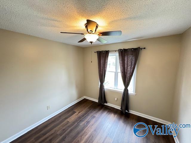 Building Photo - 194 Topaz Rd