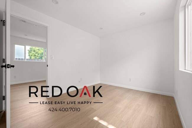 Building Photo - One Bedroom With Tons of Natural Lights, S...