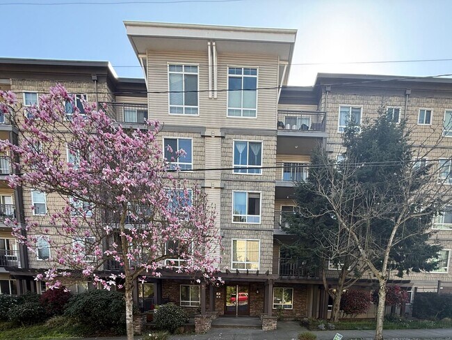 Building Photo - Sausalito Condominiums - West Seattle