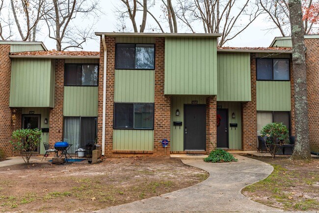 Building Photo - 1232 Teakwood Pl